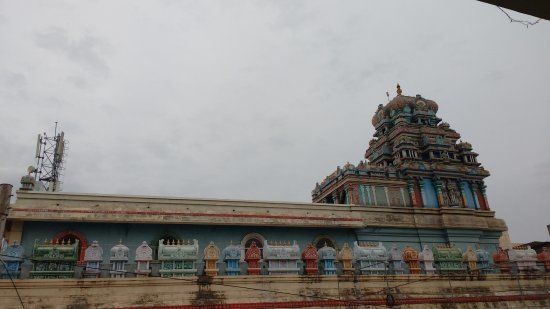 Nanganallur Anjaneyar Temple